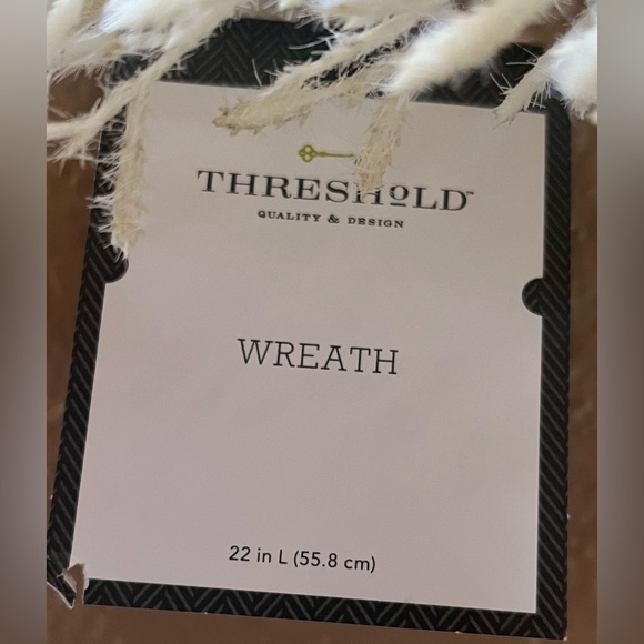 NWT threshold ring faux pampas grass wreath 22” - Picture 9 of 9